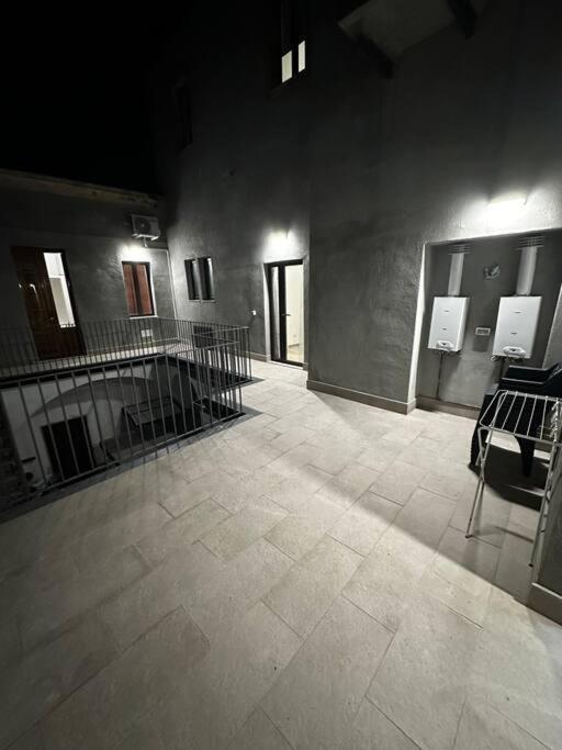 Casa Ginestra Di Palazzo Biondi Villa Giarre Buitenkant foto